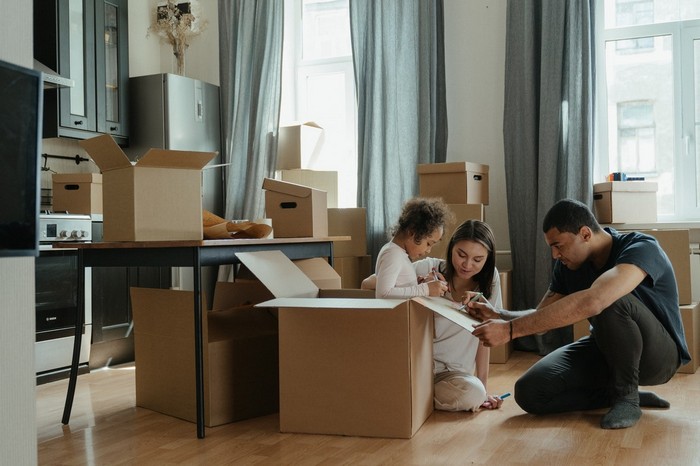 Manual do jovem adulto: o que você precisa comprar pra sua nova casa