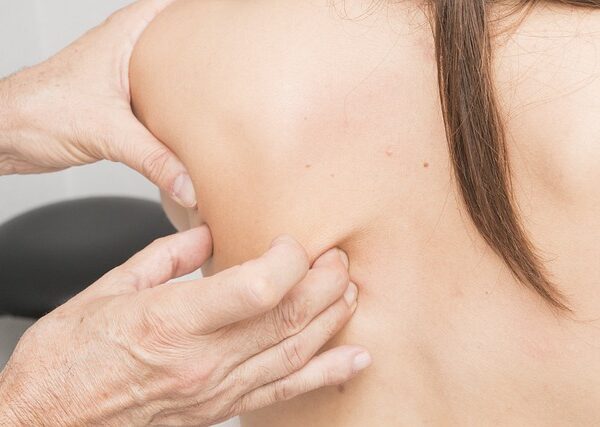 Home 9 Massagem Terapêutica: Benefícios e técnicas