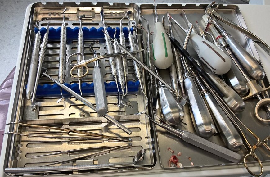 Porta-Agulhas: Técnicas e Melhores Práticas no Campo Cirúrgico